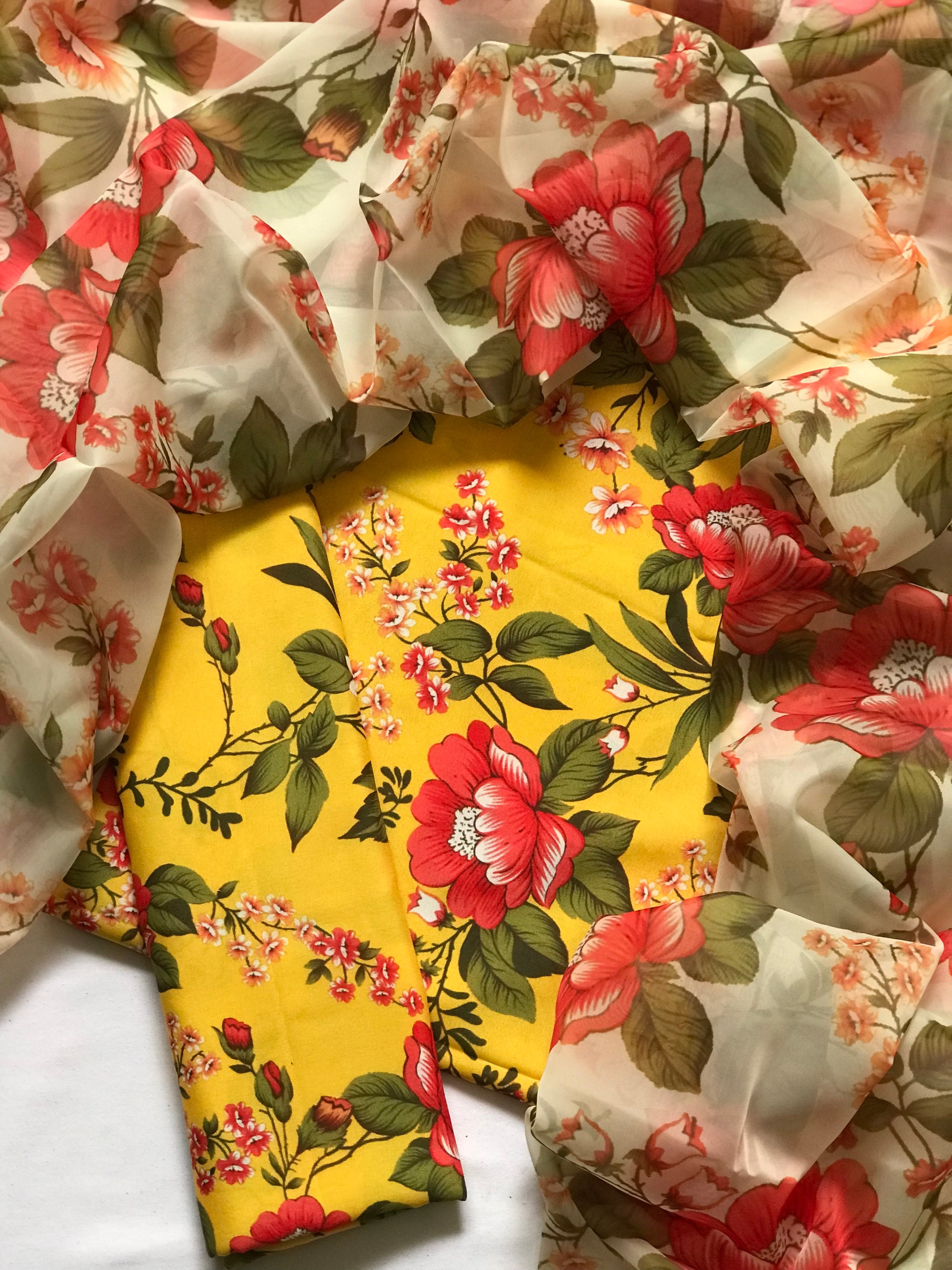 Digital Printed 3pc Swiss Lawn MY - 764