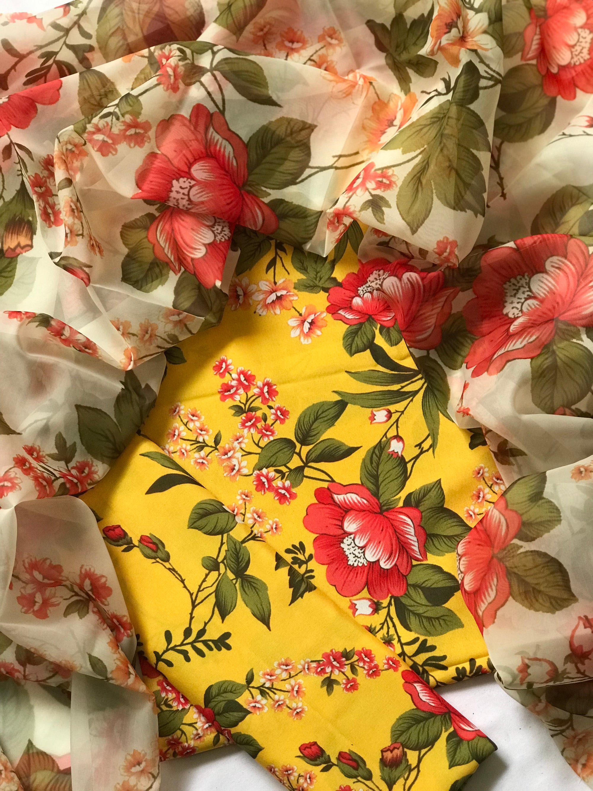 Digital Printed 3pc Swiss Lawn MY - 764
